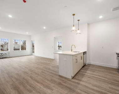 306 Bluestone Court - Photo Thumbnail 12
