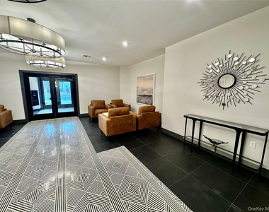 306 Bluestone Court - Photo Thumbnail 7