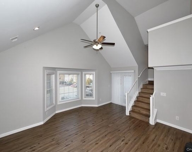 1012 Dolphin Lane - Photo Thumbnail 4