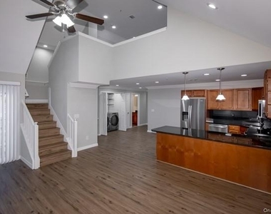 1012 Dolphin Lane - Photo Thumbnail 3