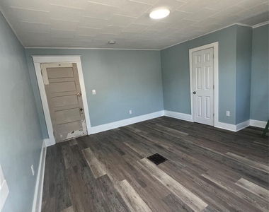 20 W Broome Street - Photo Thumbnail 15