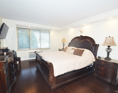 111 Cherry Valley Avenue - Photo Thumbnail 17