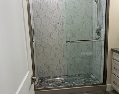 1080 New York Avenue - Photo Thumbnail 3