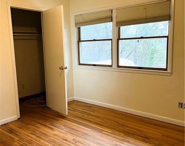 83 Lester Drive - Photo Thumbnail 3