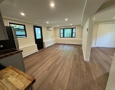 4 Nicholas Court - Photo Thumbnail 2