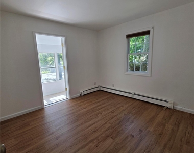 45 Christian Avenue - Photo Thumbnail 8