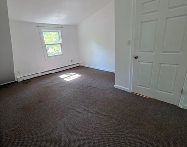 45 Christian Avenue - Photo Thumbnail 13