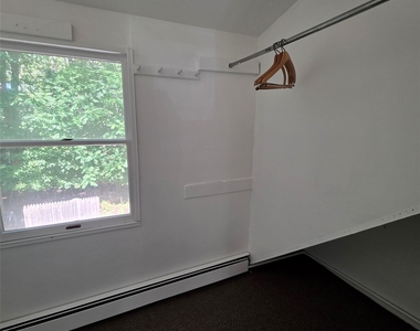 45 Christian Avenue - Photo Thumbnail 12