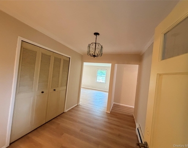 20 Tulip Hill Lane - Photo Thumbnail 1