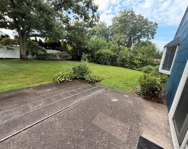 20 Tulip Hill Lane - Photo Thumbnail 12