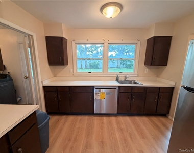 20 Tulip Hill Lane - Photo Thumbnail 5