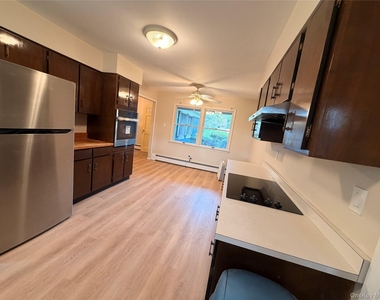 20 Tulip Hill Lane - Photo Thumbnail 4
