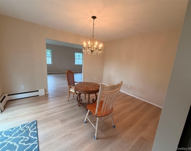 20 Tulip Hill Lane - Photo Thumbnail 3