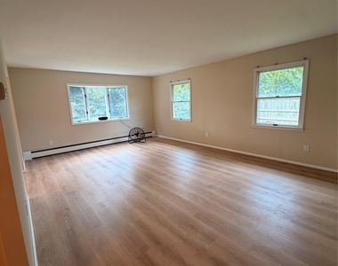 20 Tulip Hill Lane - Photo Thumbnail 2