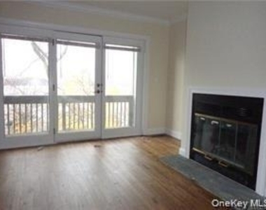 11 Hudson Pt Lane - Photo Thumbnail 6