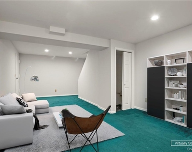 64 Greenvale Circle - Photo Thumbnail 19