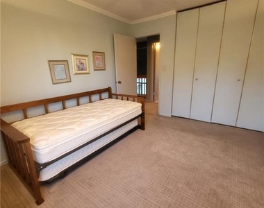 12 Carriage Place - Photo Thumbnail 22