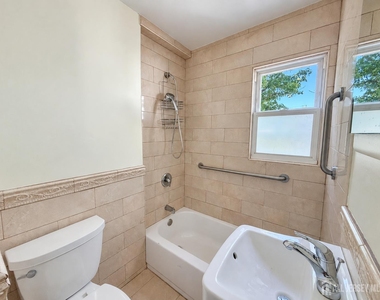 151 Macarthur Ave Avenue - Photo Thumbnail 10