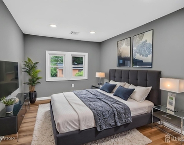 16 Gordon Street - Photo Thumbnail 26