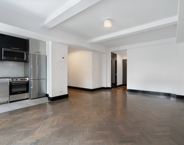25 Monroe Place - Photo Thumbnail 1
