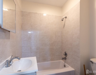 348 Front Street - Photo Thumbnail 2