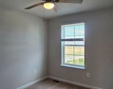 18 Telluride Way - Photo Thumbnail 12