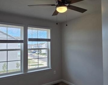 18 Telluride Way - Photo Thumbnail 11