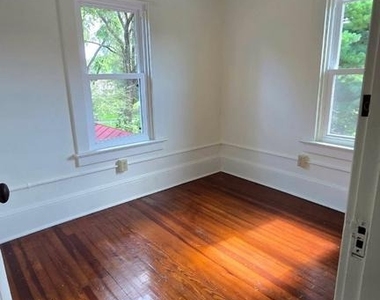 120 W Whitlock Avenue - Photo Thumbnail 3