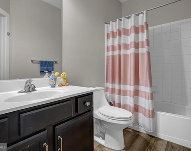 213 Shamrock Drive - Photo Thumbnail 18