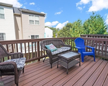 213 Shamrock Drive - Photo Thumbnail 23