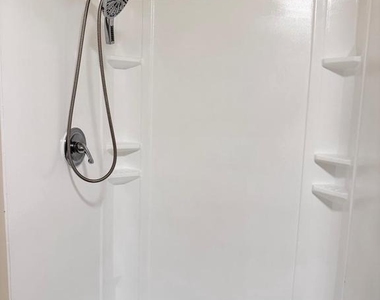 5703 Westchester Lane - Photo Thumbnail 11