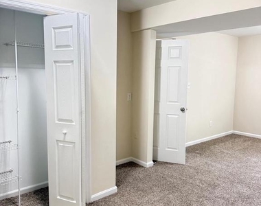 5703 Westchester Lane - Photo Thumbnail 16