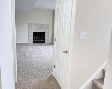 5703 Westchester Lane - Photo Thumbnail 8