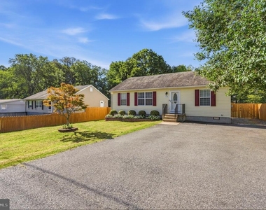 5718 Lucas Street - Photo Thumbnail 2
