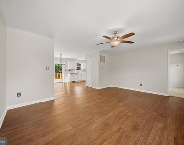 5718 Lucas Street - Photo Thumbnail 6