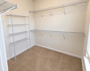 7324 Brunson Circle - Photo Thumbnail 9