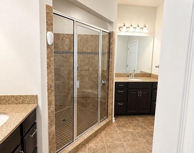 7324 Brunson Circle - Photo Thumbnail 8