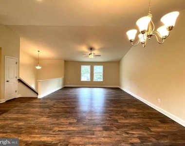 8112 Leland - Photo Thumbnail 6