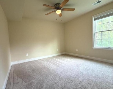 8112 Leland - Photo Thumbnail 14