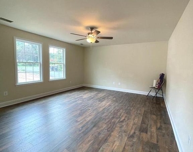 8112 Leland - Photo Thumbnail 12