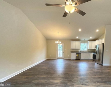 8112 Leland - Photo Thumbnail 4
