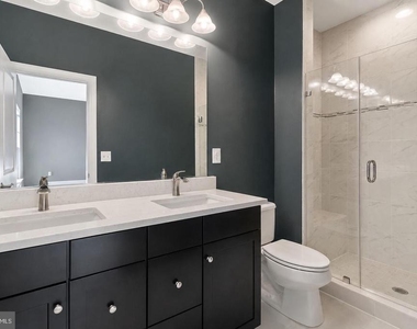 15343 Linville Creek Drive - Photo Thumbnail 4