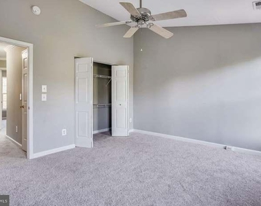 1249 Corbett Place - Photo Thumbnail 13
