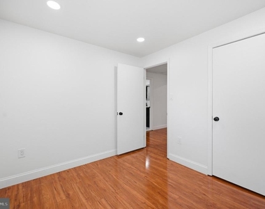 1214 Fox Run Place - Photo Thumbnail 17