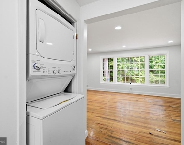 1214 Fox Run Place - Photo Thumbnail 12