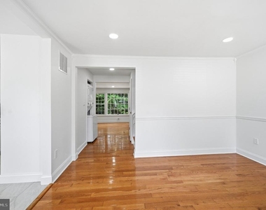 1214 Fox Run Place - Photo Thumbnail 5