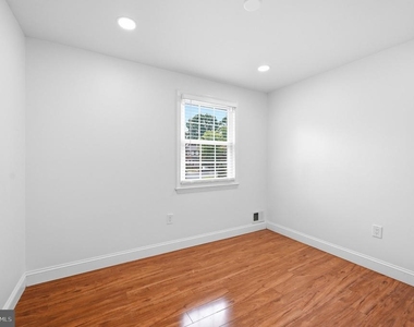 1214 Fox Run Place - Photo Thumbnail 26