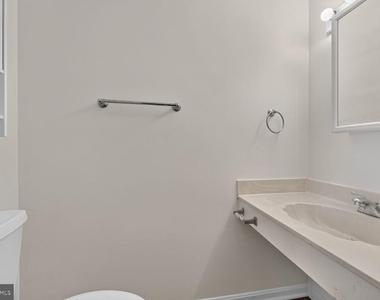 3046 Seminole Road - Photo Thumbnail 9