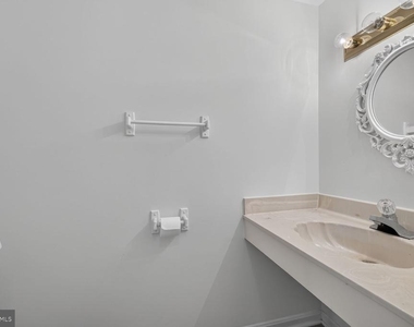 3046 Seminole Road - Photo Thumbnail 6