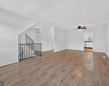 3046 Seminole Road - Photo Thumbnail 2